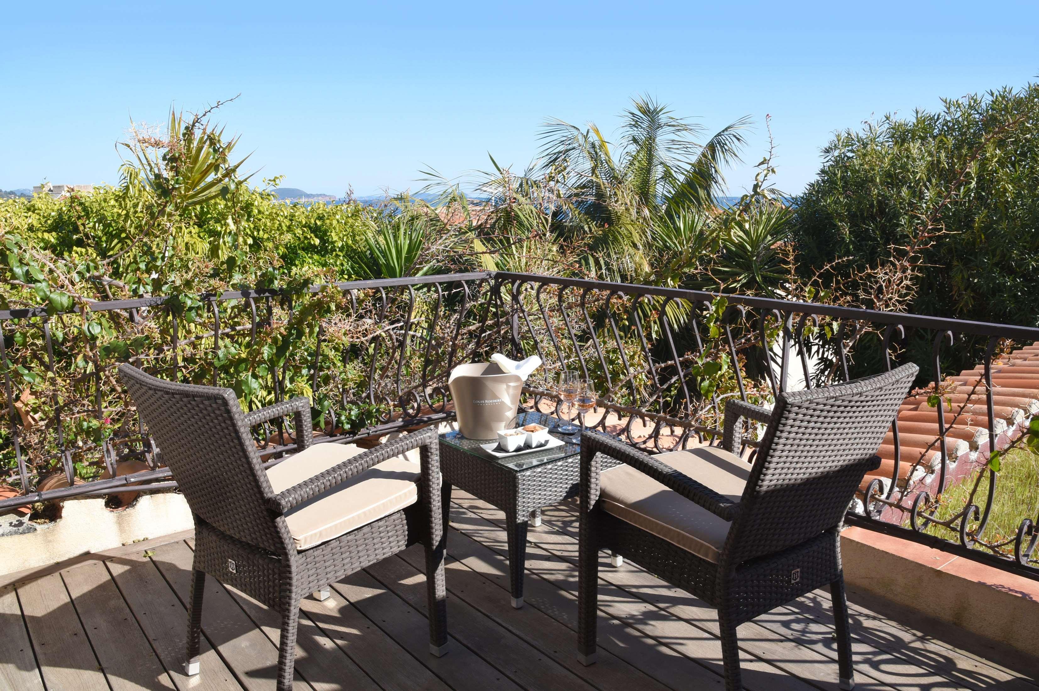 Best Western Plus La Corniche Toulon Exterior photo