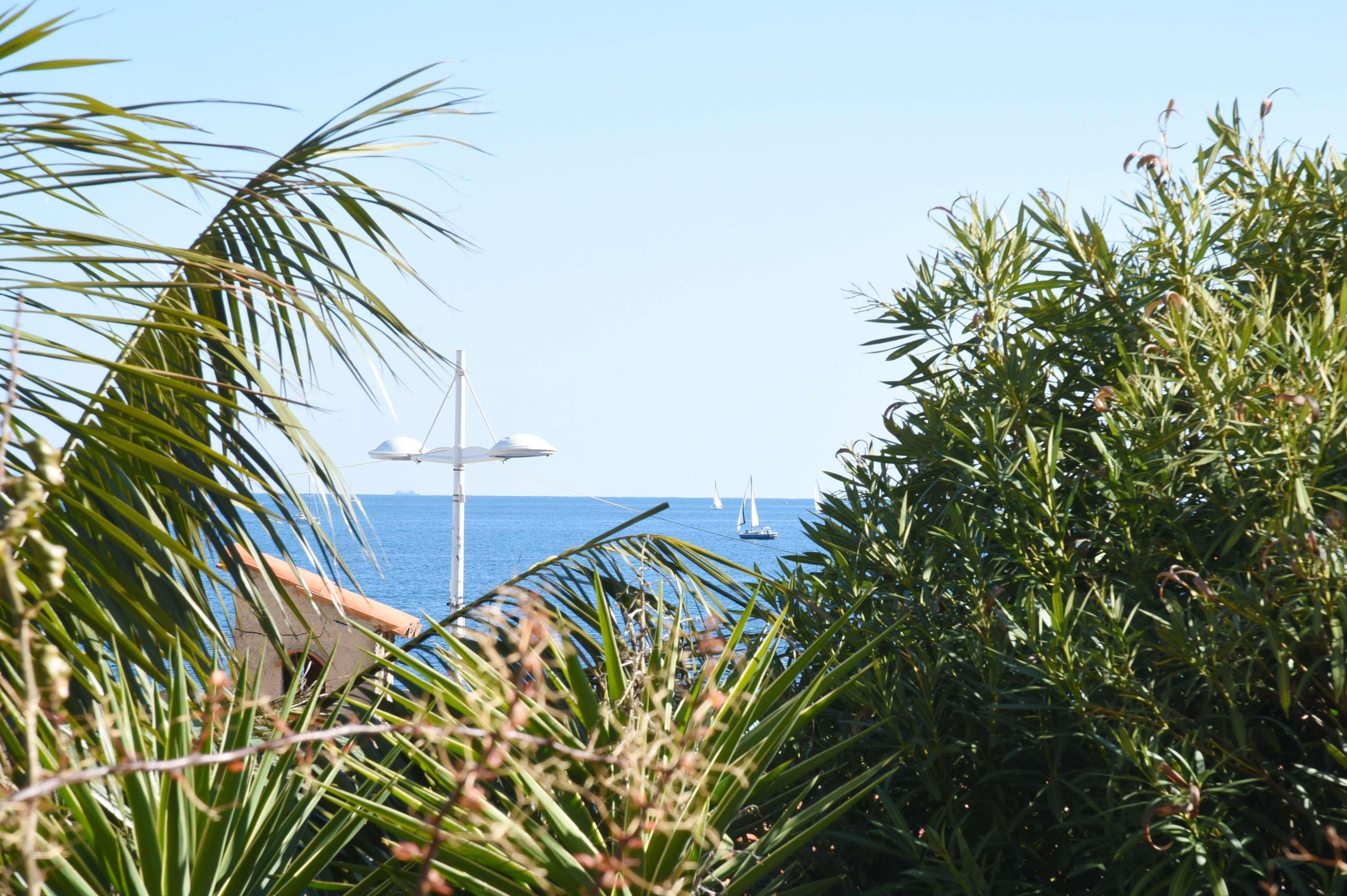 Best Western Plus La Corniche Toulon Exterior photo